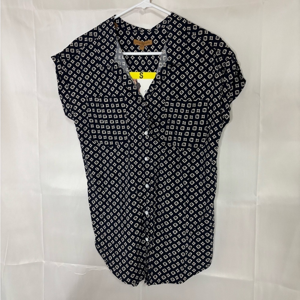 New with tags, womens size small Jachs girlfriend brand shirt, #E851